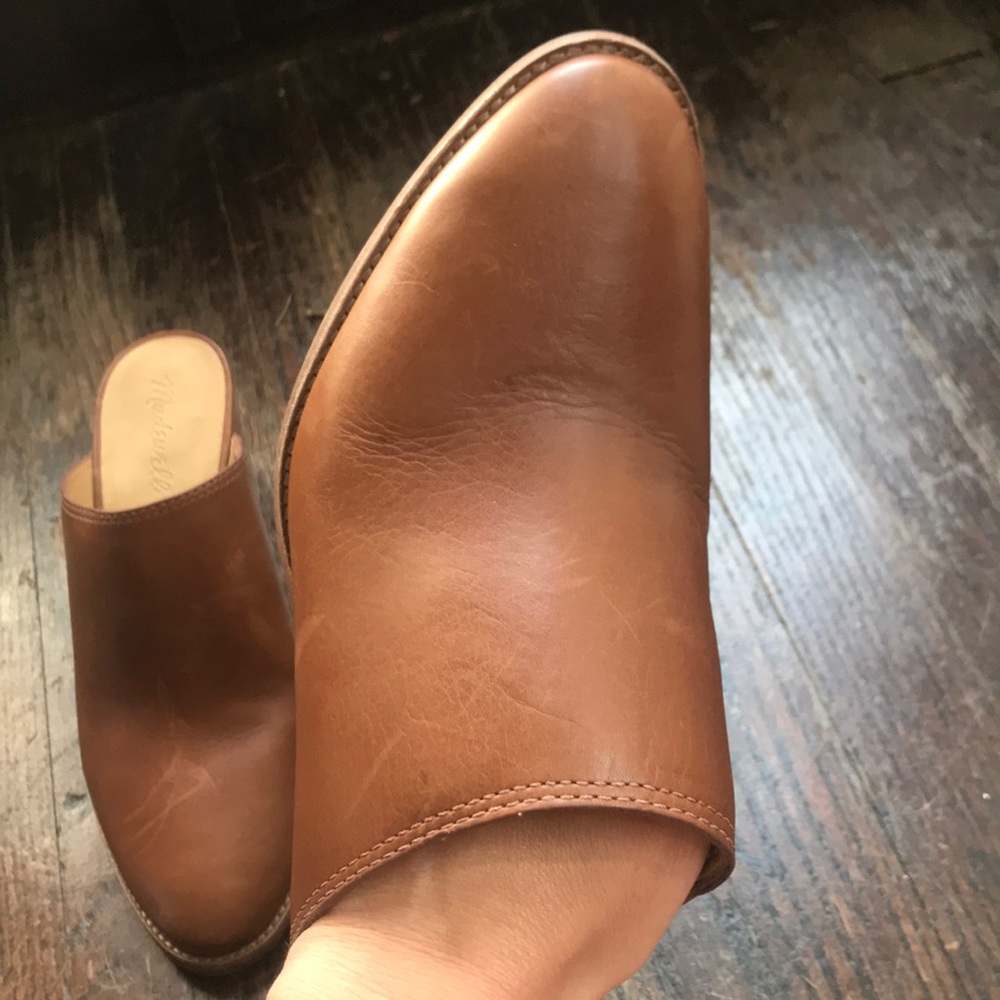 Madewell Harper Mule in English saddle